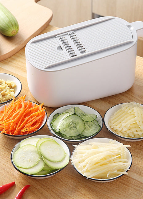 Kitchen vegetable slicer
